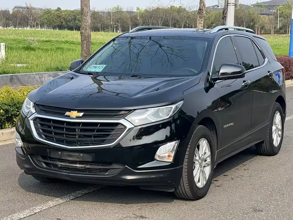 Chevrolet Equinox 2020 — фото 1