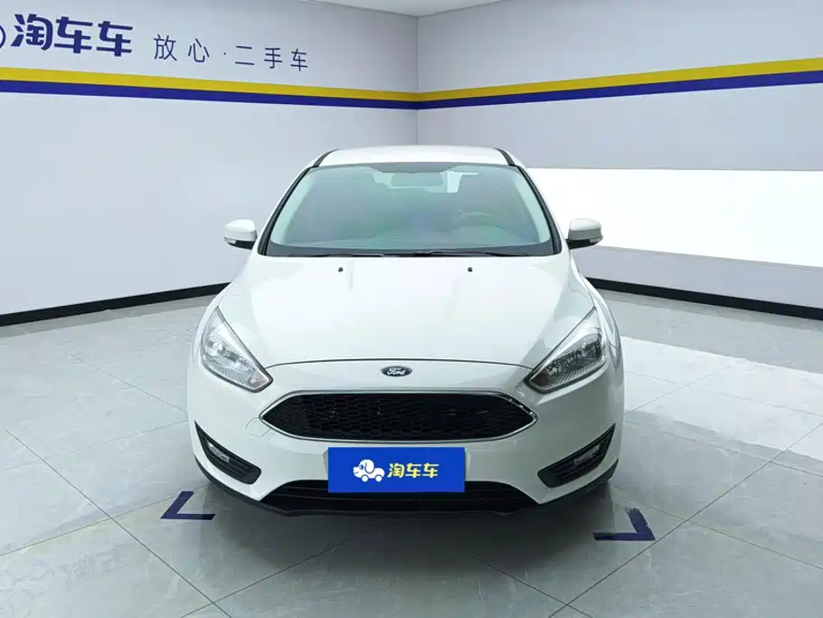 Ford Focus 2018 — фото 2