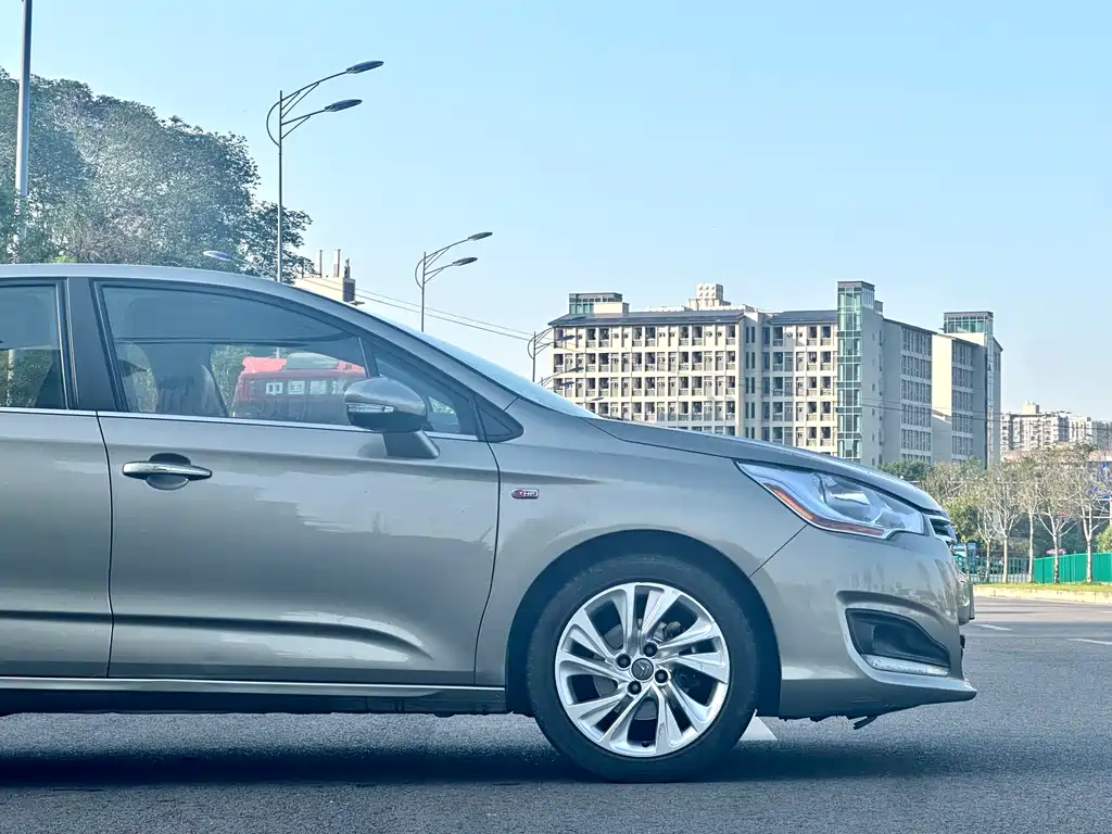 Citroen C4L 2015 — фото 6