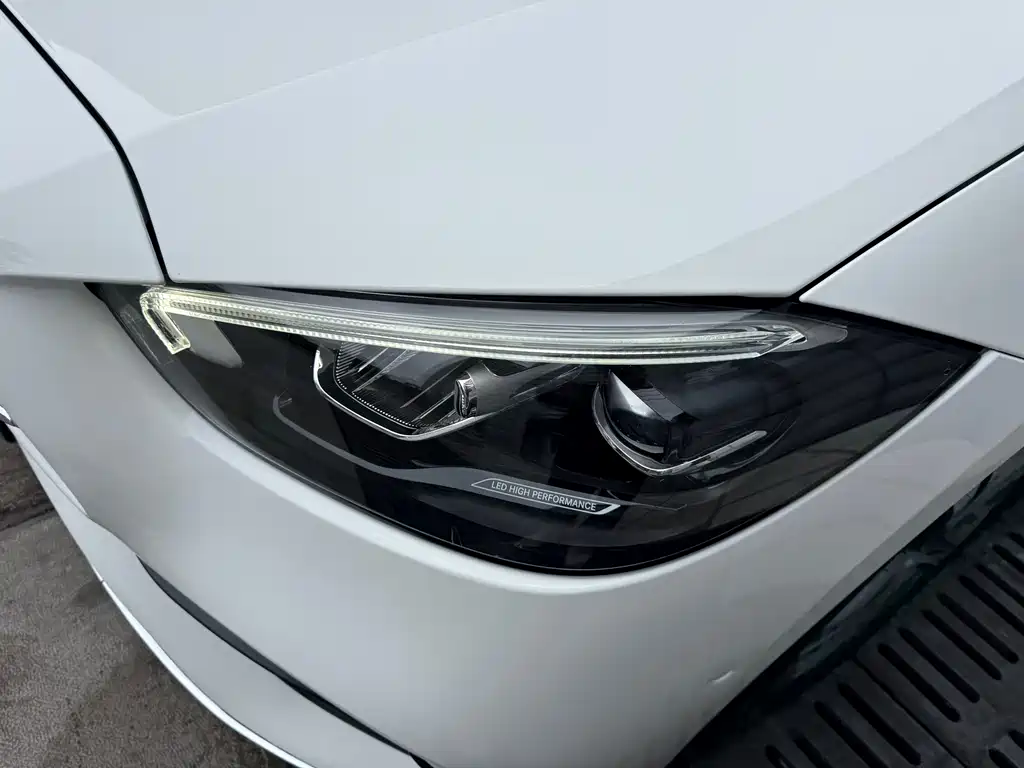 Mercedes-Benz C-Class 2022 — фото 12
