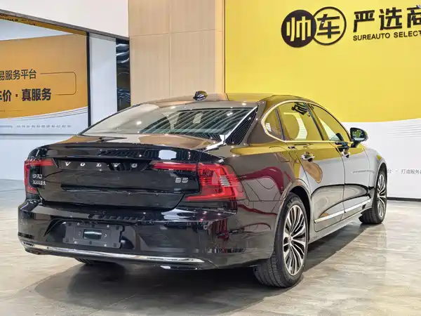 Volvo S90 2024