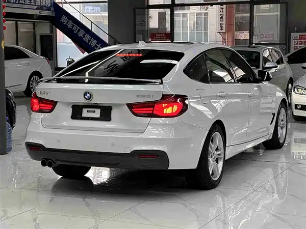 BMW 3 Series GT 2019