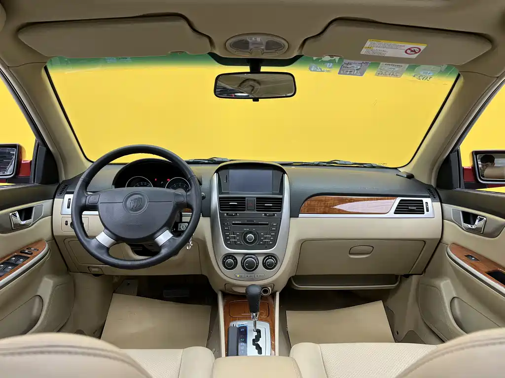 Buick Excelle 2010 — фото 17