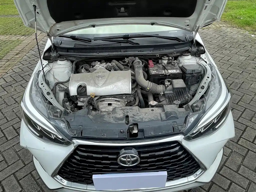 Toyota Yaris L 2020 — фото 19