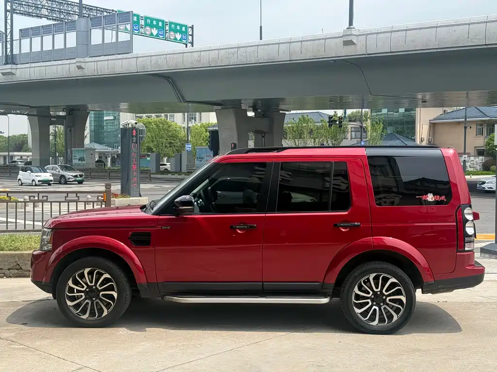 Land Rover Discovery 2015 — фото 4