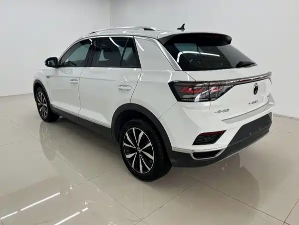 Volkswagen T-Roc 2024