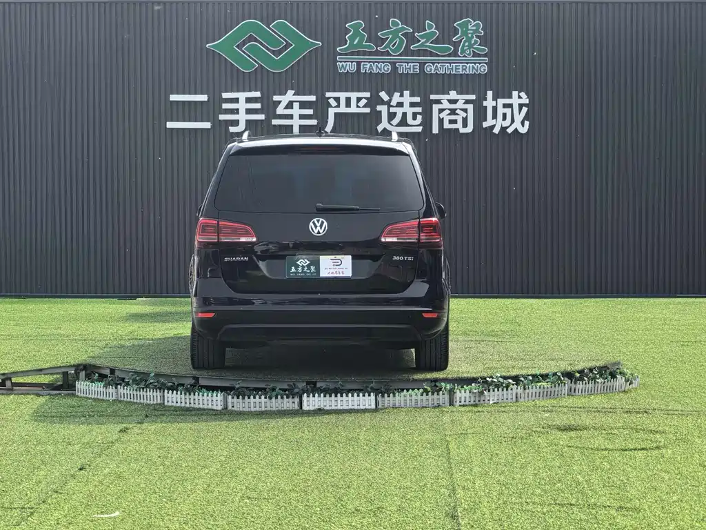 Volkswagen Sharan 2018 — фото 17