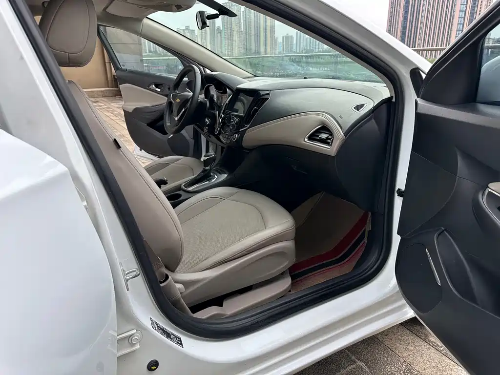 Chevrolet Cruze 2015 — фото 12