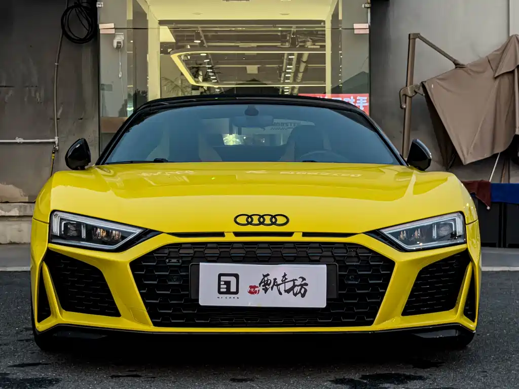 Audi R8 2020 — фото 2