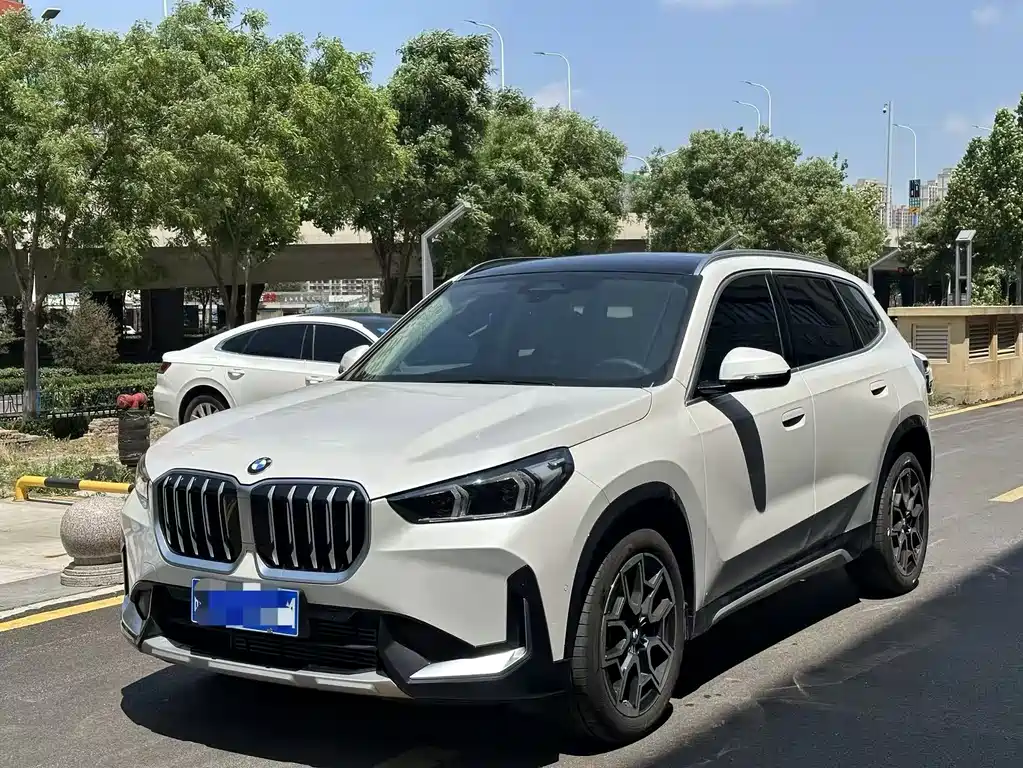 BMW X1 2025 — фото 1