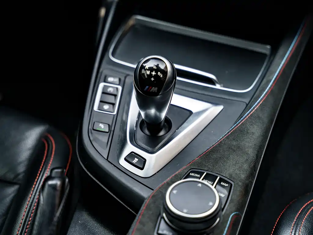 BMW M2 2019 — фото 14