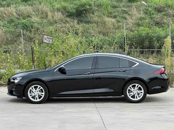 Buick Regal 2022