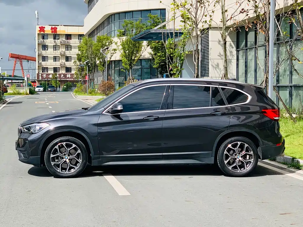 BMW X1 2021