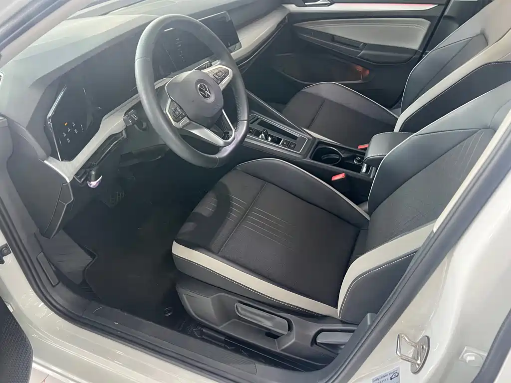 Volkswagen Golf 2022