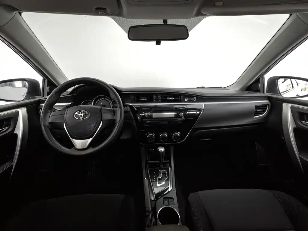 Toyota Corolla 2015 — фото 5