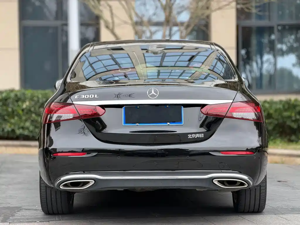 Mercedes-Benz E-Class 2021 — фото 10