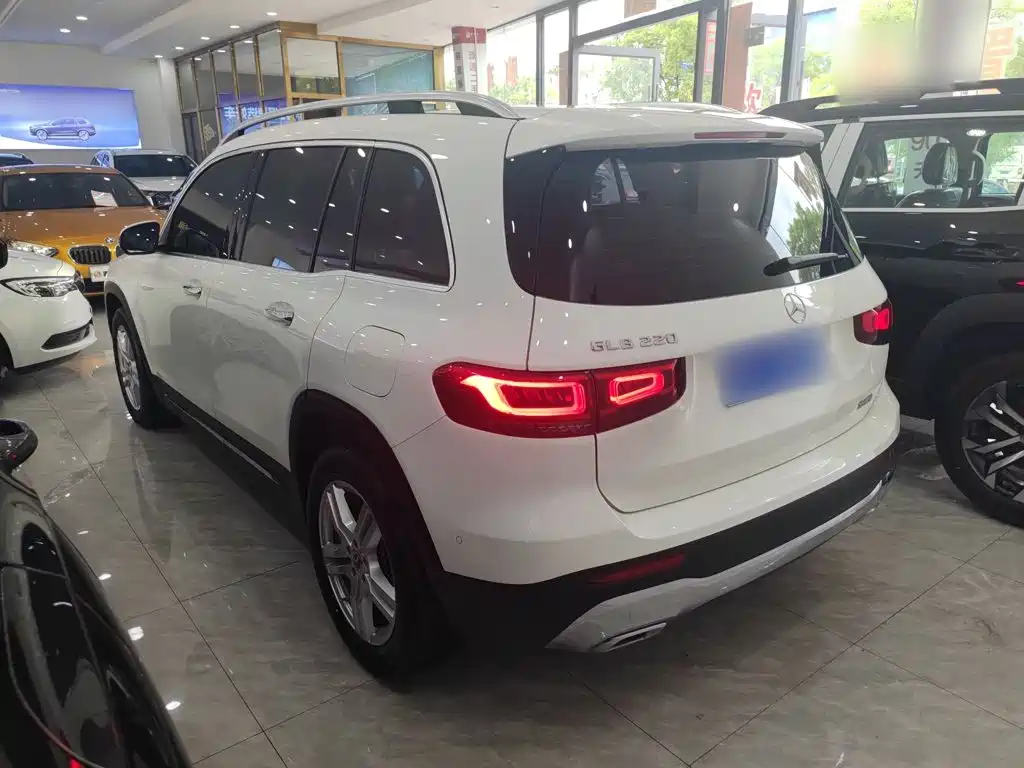 Mercedes-Benz GLB 2023 — фото 10