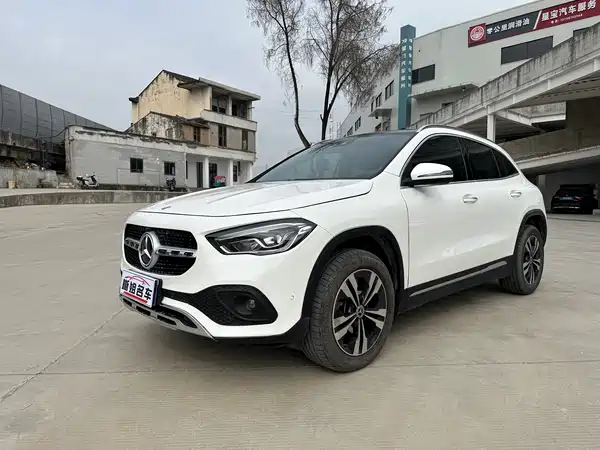 Mercedes-Benz GLA 2023