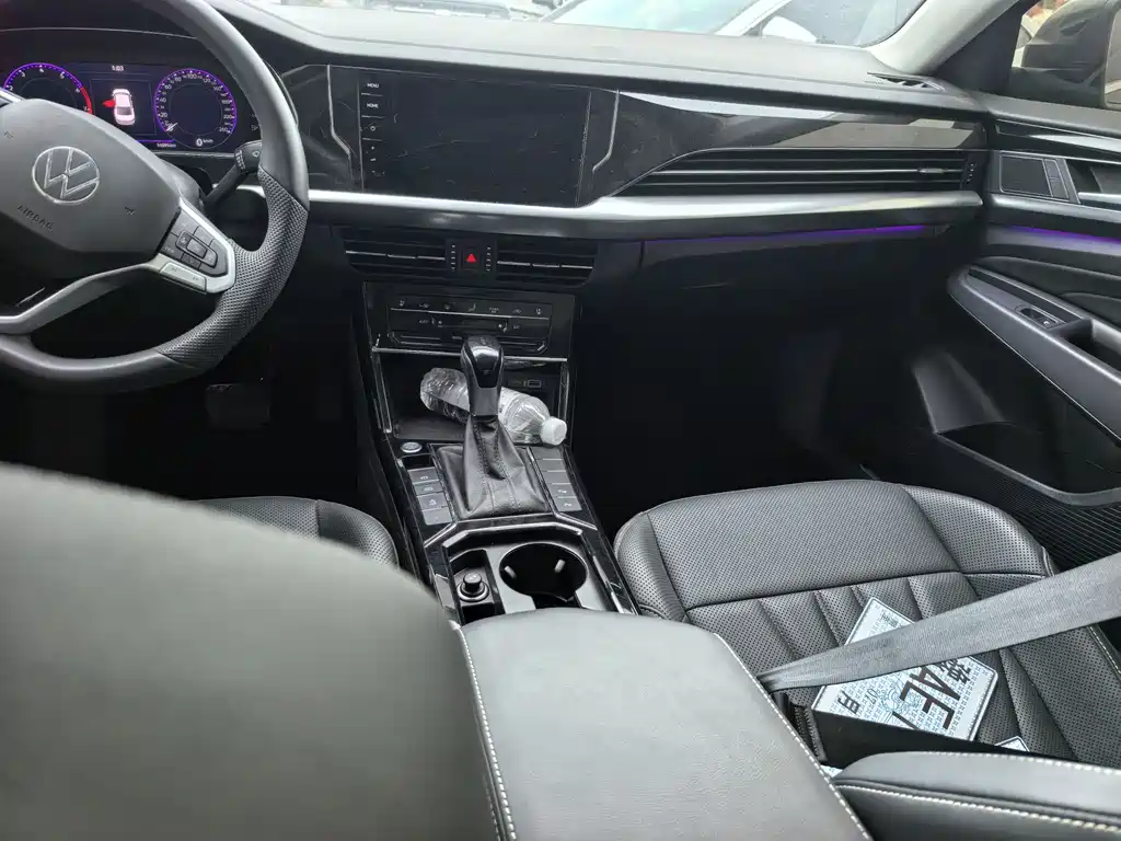 Volkswagen Passat 2025