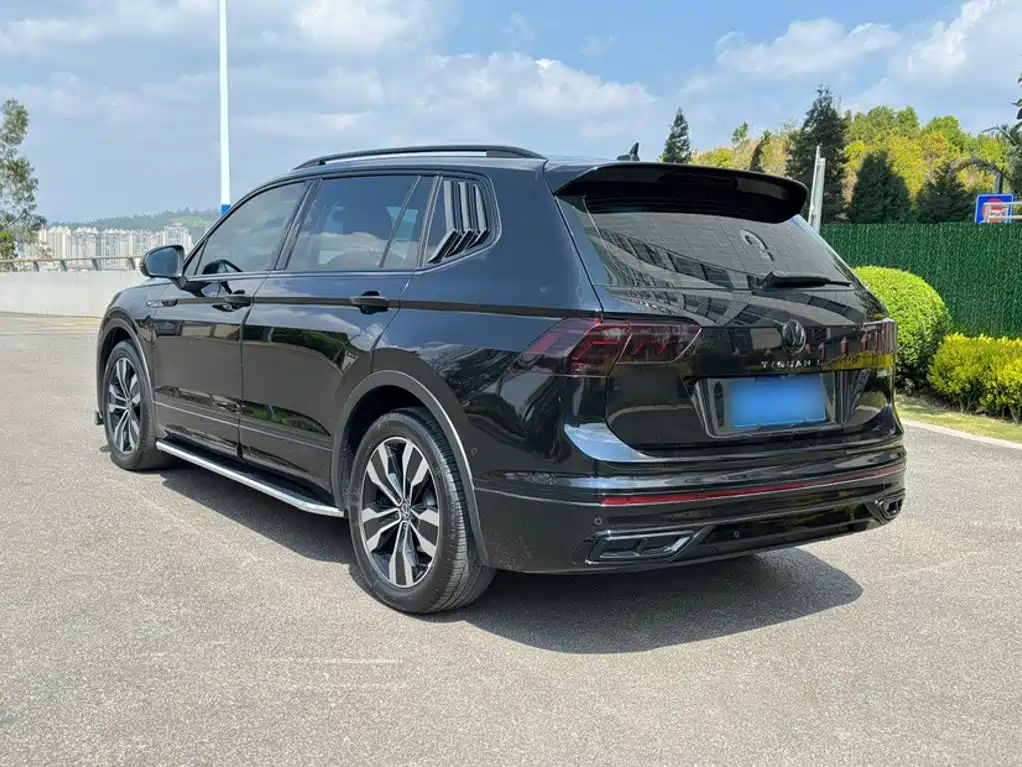 Volkswagen Tiguan L 2024 — фото 10