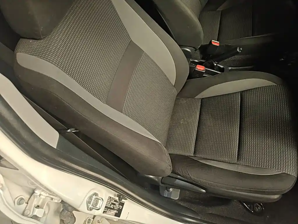 Toyota Vios FS 2022 — фото 25