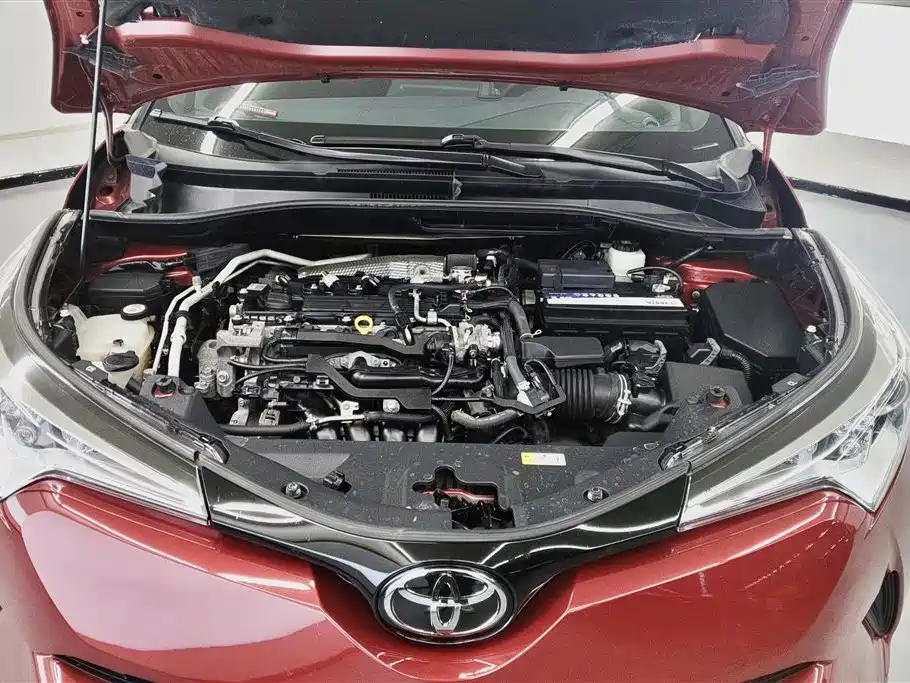 Toyota C-HR 2019 — фото 10