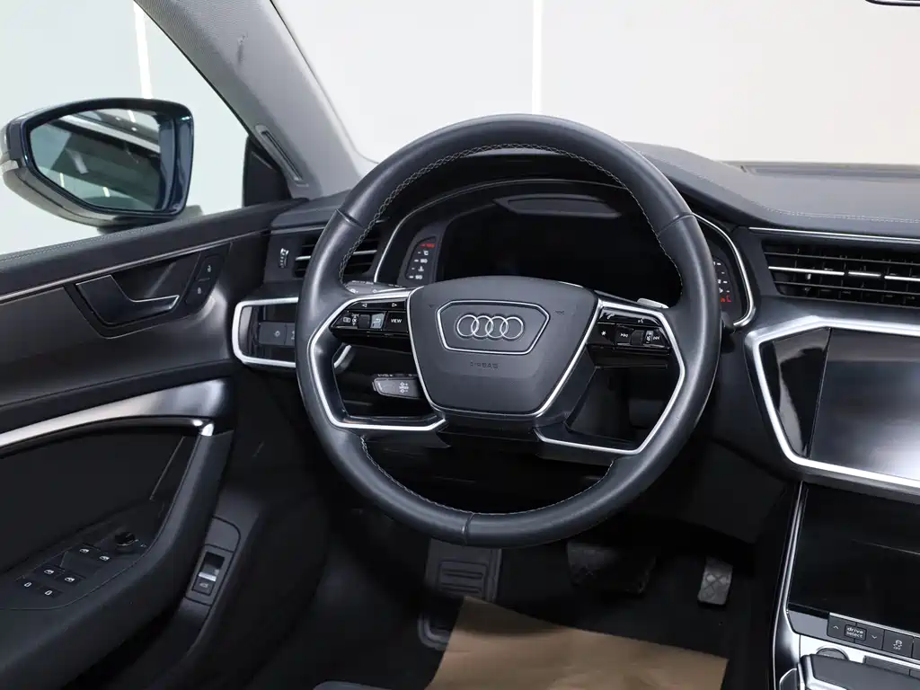 Audi A7L 2024 — фото 27