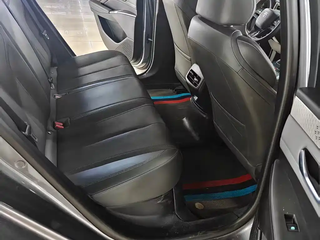 BYD Qin PLUS 2025 — фото 11