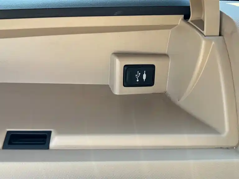 Toyota Previa 2016 — фото 13