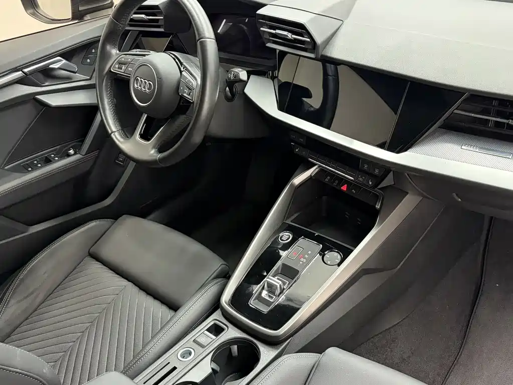 Audi A3 2022 — фото 12