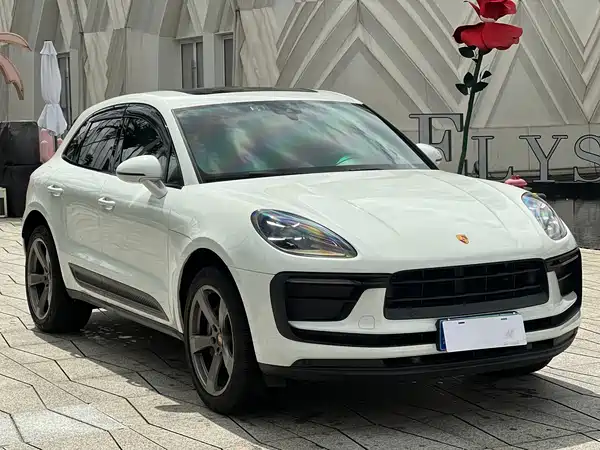 Porsche Macan 2022