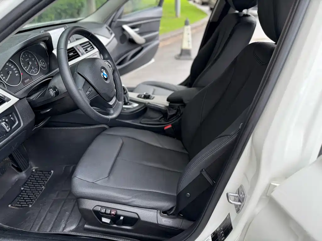 BMW 3 Series 2015