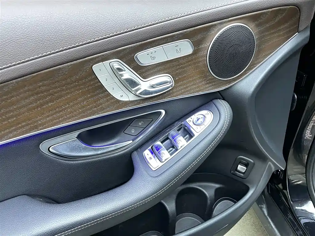 Mercedes-Benz GLC 2022 — фото 12