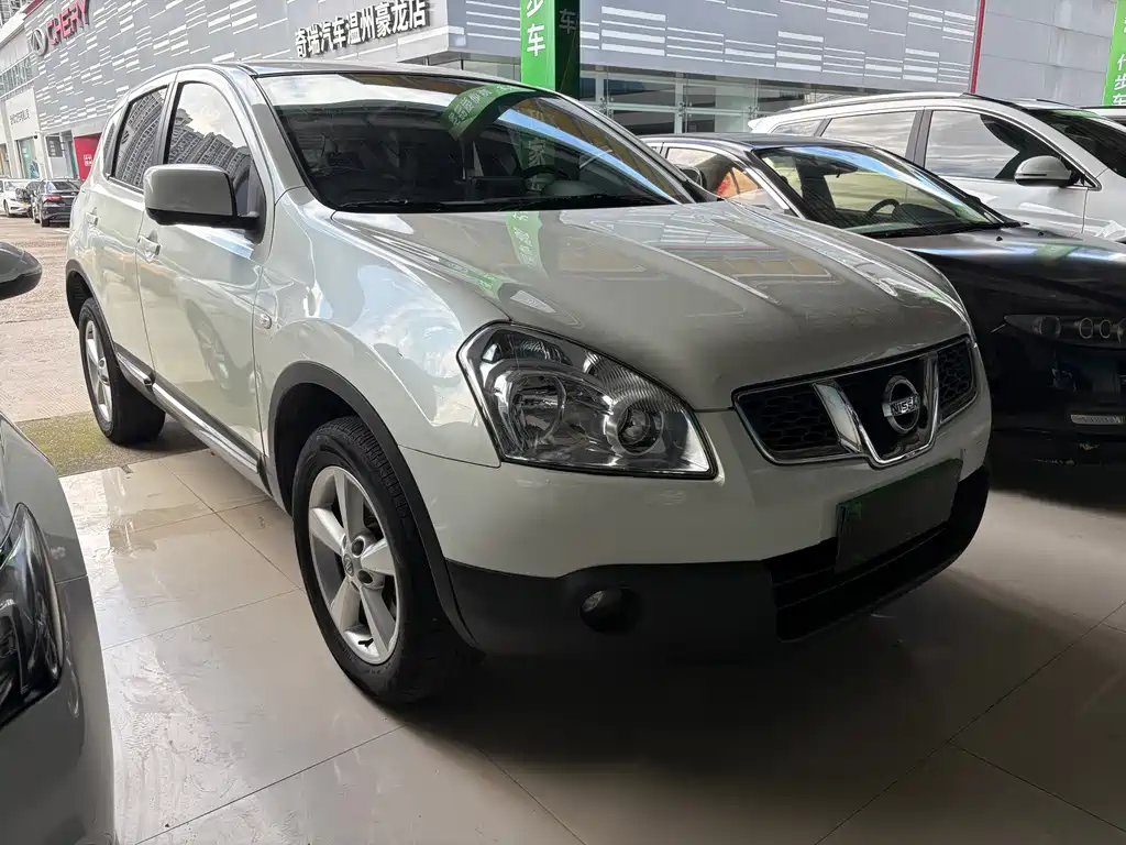 Nissan Qashqai 2012 — фото 3