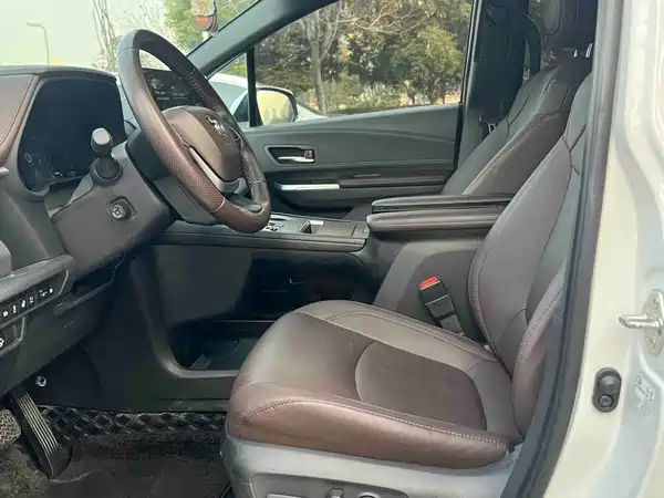Toyota Sienna 2021