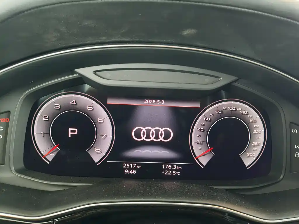 Audi Q7 2025 — фото 12