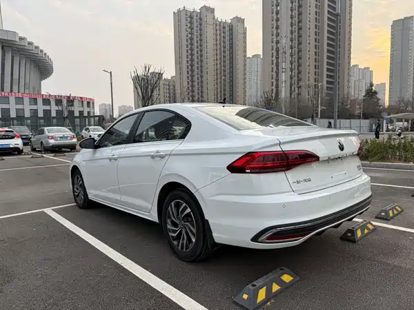 Volkswagen Bora 2025