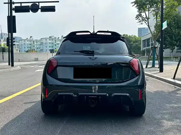 MINI JCW 2025