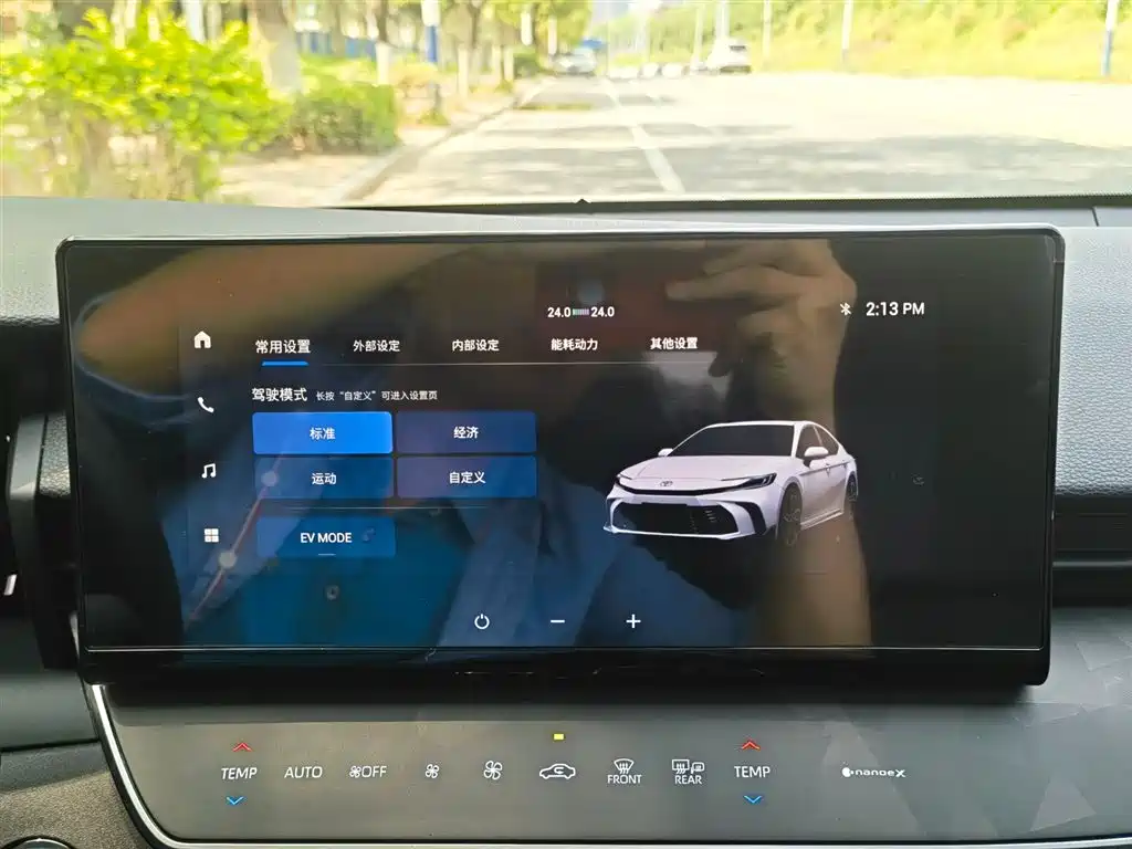 Toyota Camry 2026 — фото 14