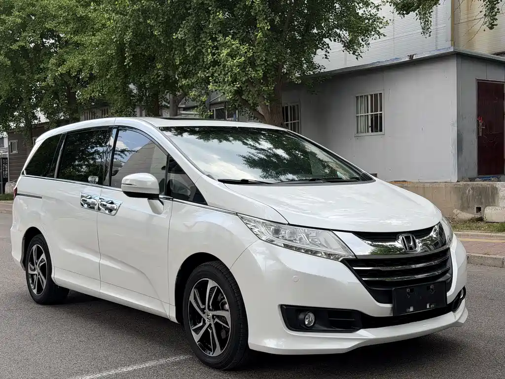 Honda Odyssey 2016 — фото 2