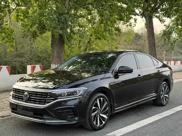 Volkswagen Passat 2021