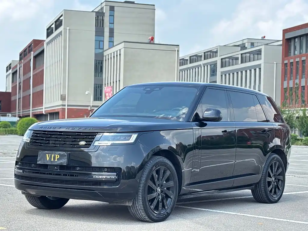 Land Rover Range Rover 2023 — фото 1
