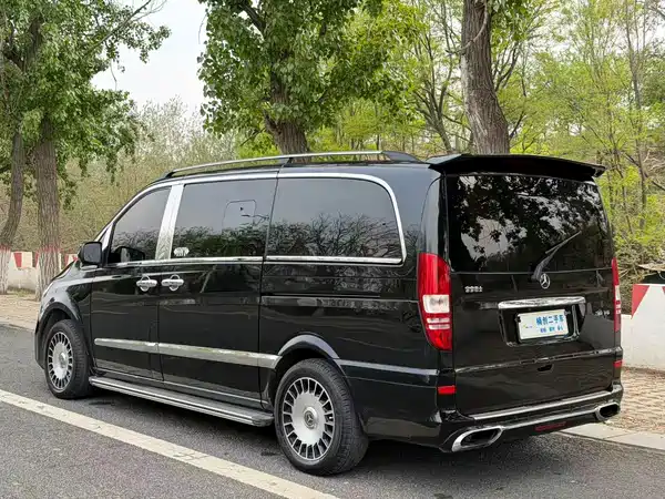 Mercedes-Benz Viano 2013