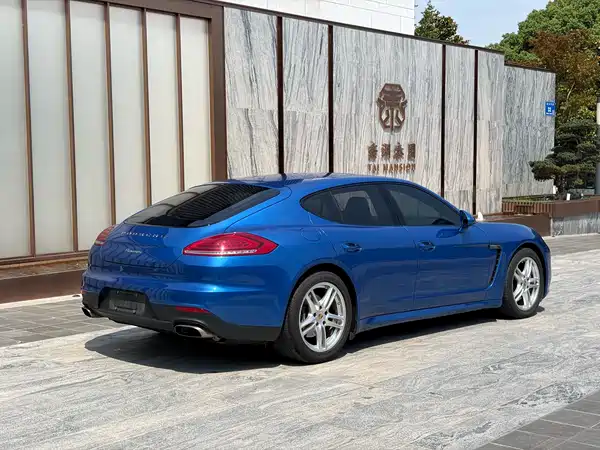 Porsche Panamera 2016