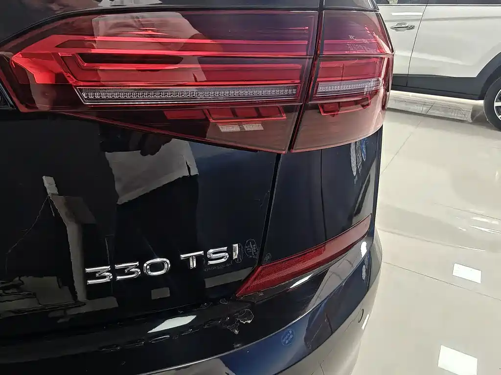 Volkswagen Passat 2020 — фото 9
