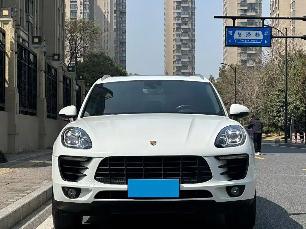 Porsche Macan 2017 — фото 2
