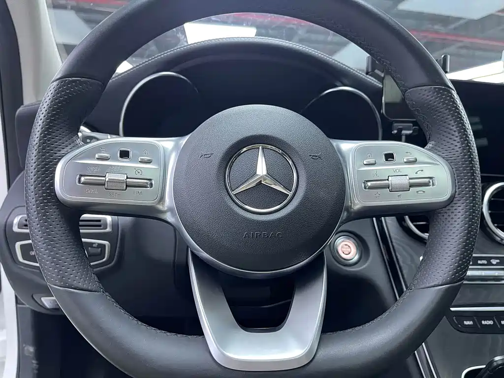 Mercedes-Benz C-Class 2020