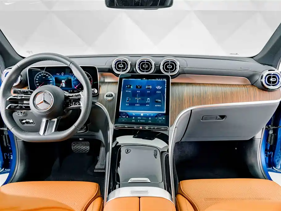 Mercedes-Benz GLC 2025 — фото 12