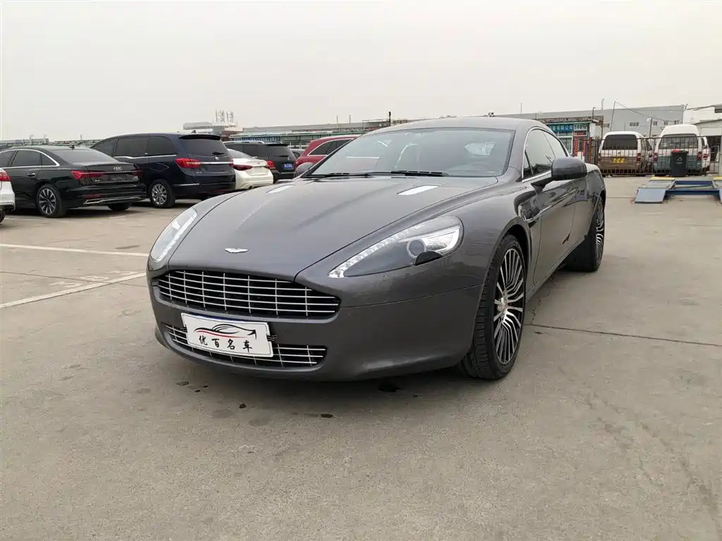 Aston Martin Rapide 2018 — фото 1