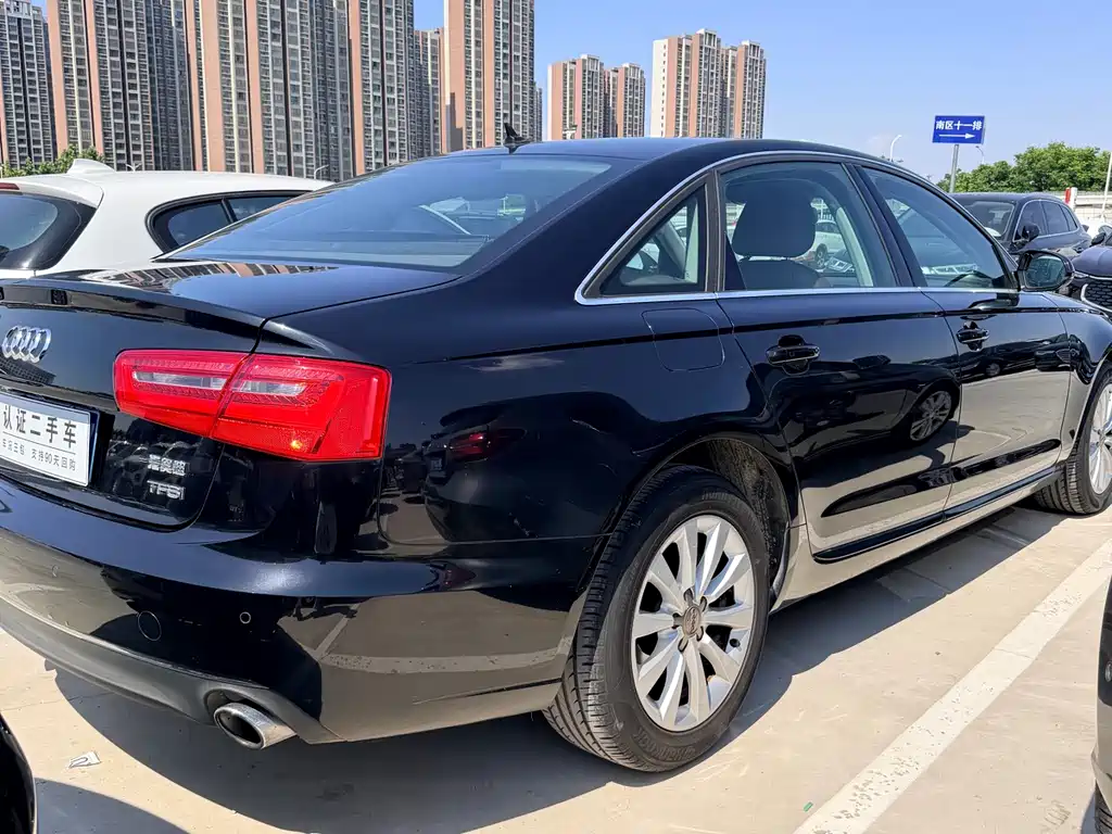 Audi A6L 2015 — фото 4